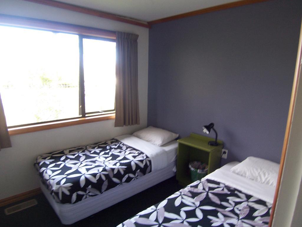 Rainbow Lodge Backpackers Taupo Room photo