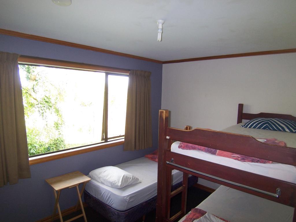 Rainbow Lodge Backpackers Taupo Room photo